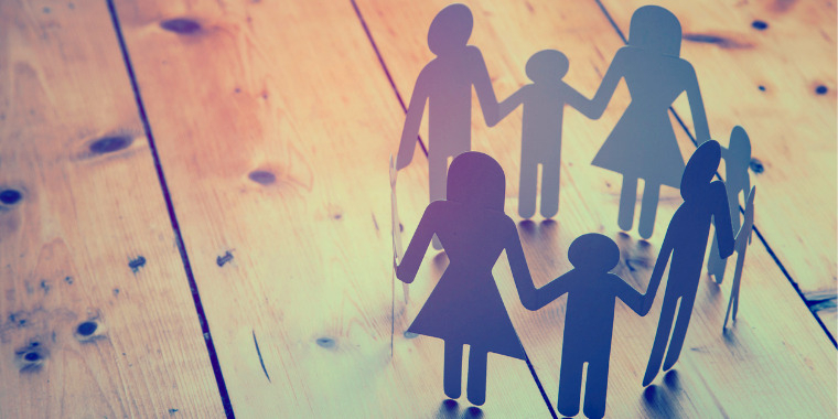 Constellations familiales et systémiques